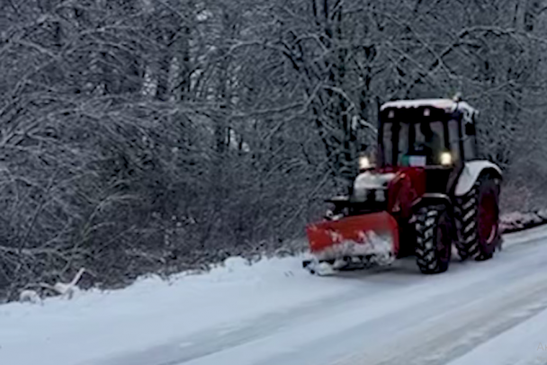 Снег тает в Ленобласти и Петербурге. А Хельсинки за ночь побелел