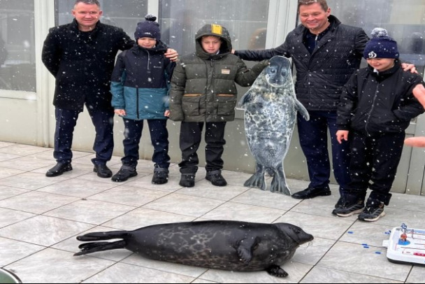 Шлиссик официально стал символом Федерации хоккея Ленинградской области