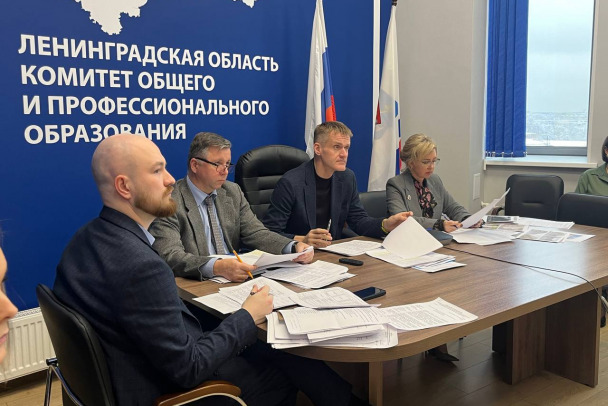 Ленобласть за 2025 год обновила восемь школ. Есть планы по ремонту до 2027 года