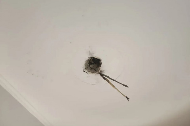 В Кировске короткое замыкание в квартире подпалило пол соседям