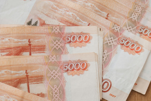 Зарплата за декабрь может прийти на счет до января. Но не во всех случаях