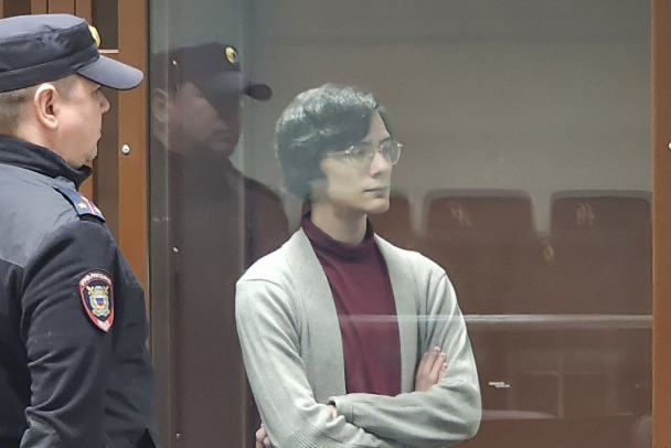 130 ударов ножом и украденные трусы. Квир*-блогера приговорили к 10 годам за убийство активиста в Петербурге