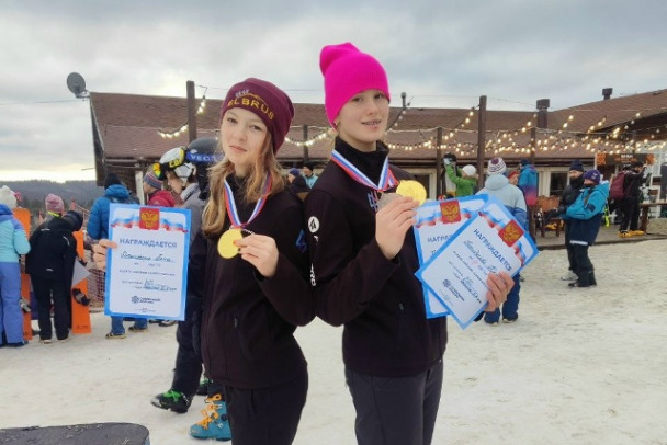 Две сноубордистки из Ленобласти одержали победу на всероссийских соревнованиях