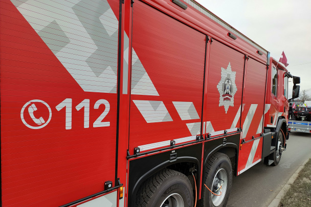 Из полыхавшего дома во Всеволожске вывели 27 человек, в том числе двоих детей