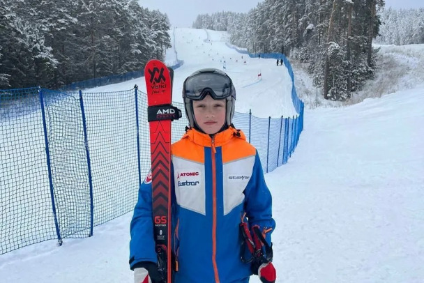 Горнолыжник из Ленобласти взял золото на всероссийских гонках в Башкирии