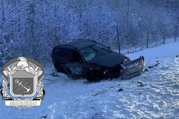 На Коле под Лодейным Полем разбились Ford и Volvo, в больнице двое