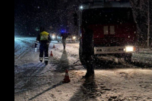 В Киришском районе ликвидированы последствия ДТП с двумя пострадавшими