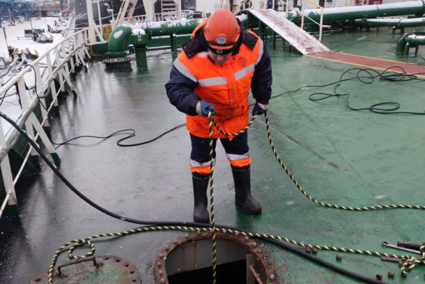 Экипаж танкера под российским флагом будет отвечать по уголовным статьям