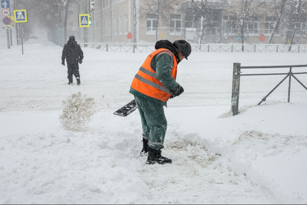 На Ленобласть идет циклон, засыпавший снегом Москву