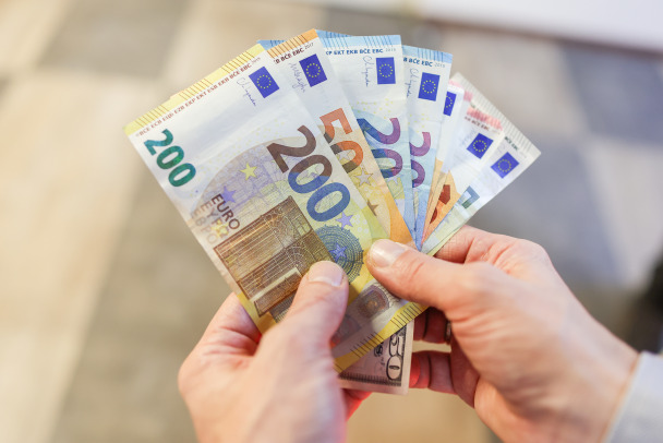 ЕЭК установил порог беспошлинного ввоза товаров из интернет-магазинов в 200 евро