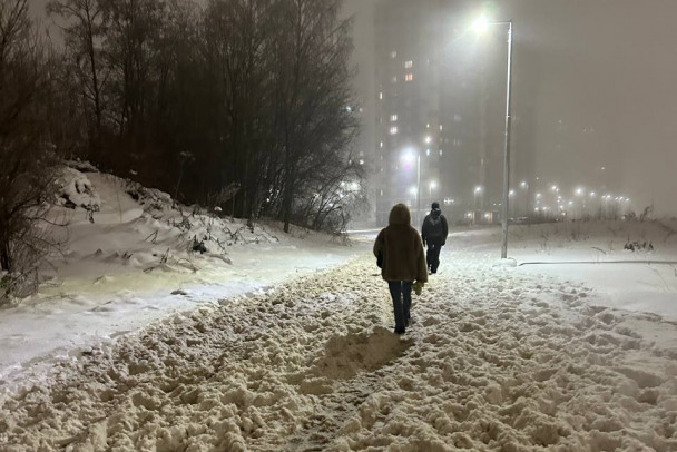 Мурино жалуется на жижу со снегом, в ответ - убираем, прямо сейчас!