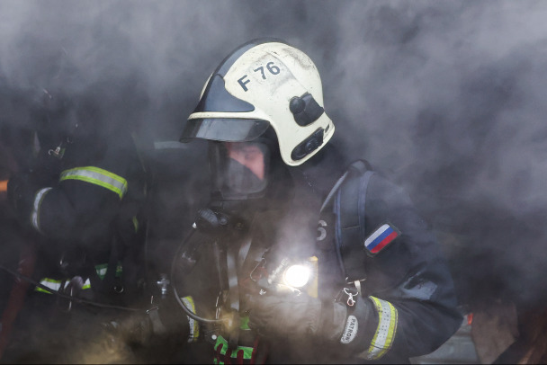 Один человек попал в больницу после пожара в поселке Кингисеппский. Просто загорелся матрас