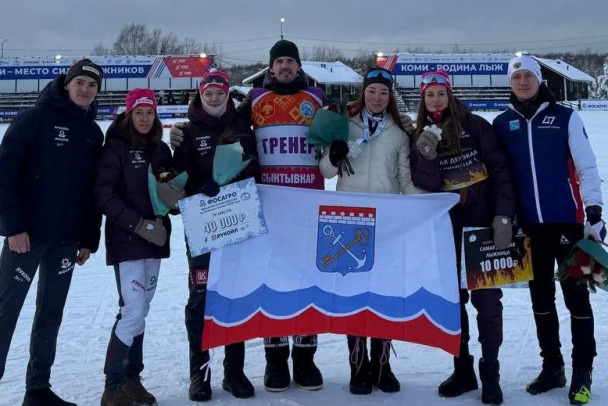 Спортсменки из Ленобласти взяли серебро в командном спринте на этапе Кубка России по лыжным гонкам