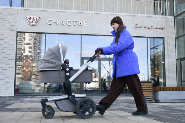 Главное зарегистрировать в Ленобласти. Регион анонсировал новые меры поддержки и выплаты семьям с новорожденными