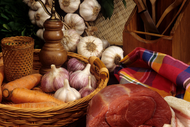 Врач назвала продукты, которые могут неприятно повлиять на запах тела