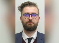 это фото Дениса Толстых уже удалили с официального сайта Смольного