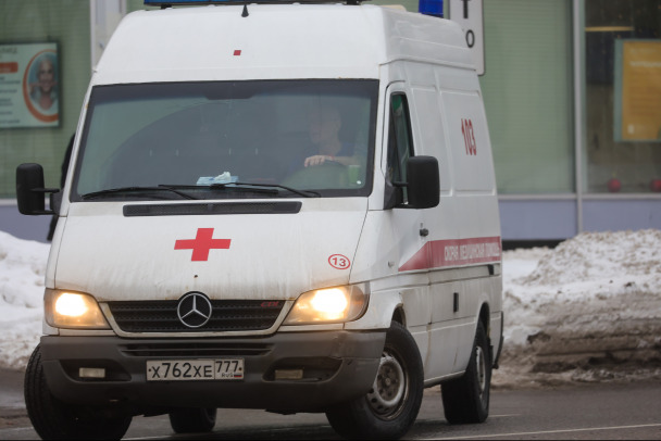В Петербурге возбудили дело после пожара на заправке. В больнице подросток в тяжелом состоянии