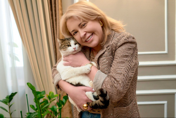 СМИ: Дело петербуржца, сбросившего кошку Мусю с обрыва "Ласточкиного гнезда", прекращено