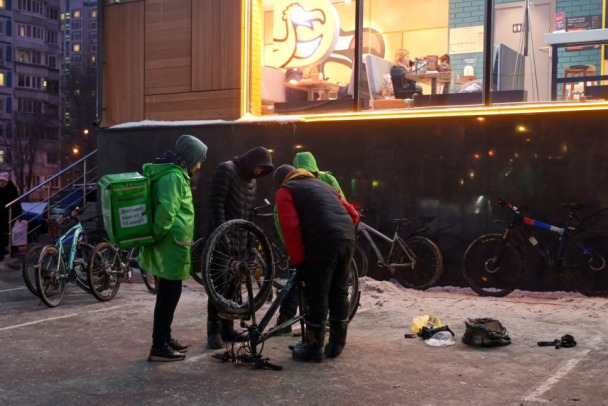 Собака Додобоня, уволенный курьер и травля управляющей в Челябинске. Как Додо Пицца разбирается с отменой