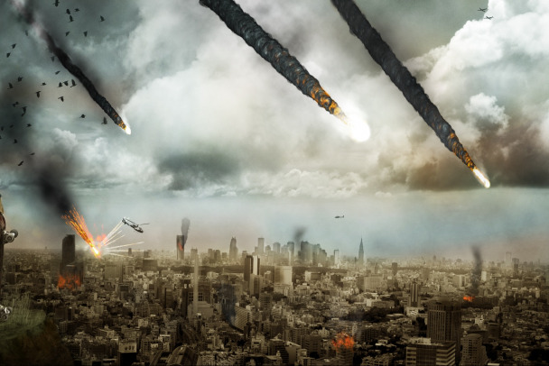 В Иране погибли более 200 человек. В Бахрейне ударили по небоскребу, в Кувейте  по аэропорту