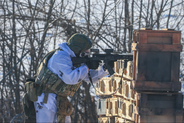 С утра до вечера. На полигоне Саперное проводят учебные стрельбы и полеты БПЛА