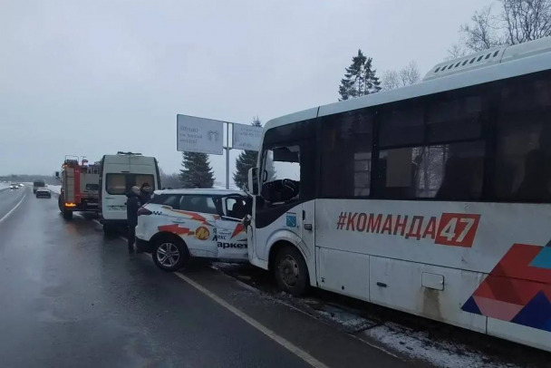 В машине такси не было пассажиров в момент ДТП с автобусом у Каськово