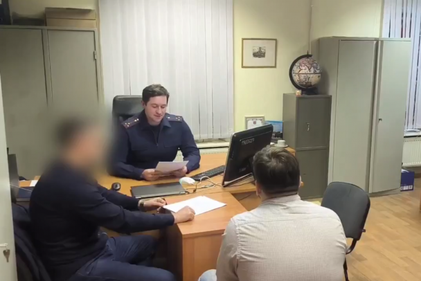 ФСБ и СК поймали механика-подрядчика РЖД на взятке за экскаватор