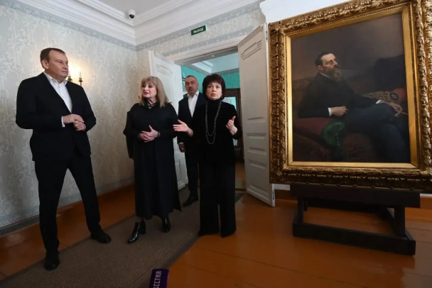 Портрет Римского-Корсакова кисти Репина покажут в городах Серебряного ожерелья. Начали с Тихвина