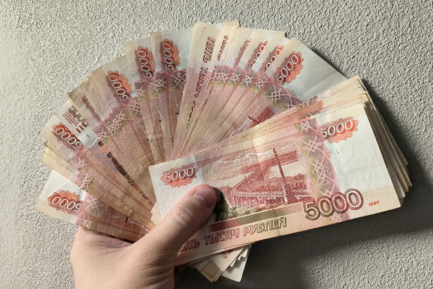 Пенсионерке из Соснового Бора помогли забыть о неудачной попытке стать брокершей