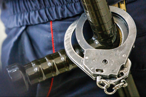 В Петербурге подростка отправили под домашний арест за попытку поджога на железной дороге