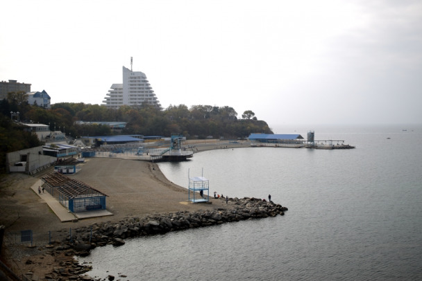 Стоит ли бояться вредных испарений на пляжах Анапы, объяснил химик