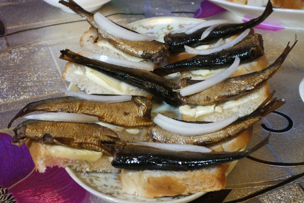 Не только с сыром и колбасой. Откройте ГОСТ на бутерброды и удивитесь