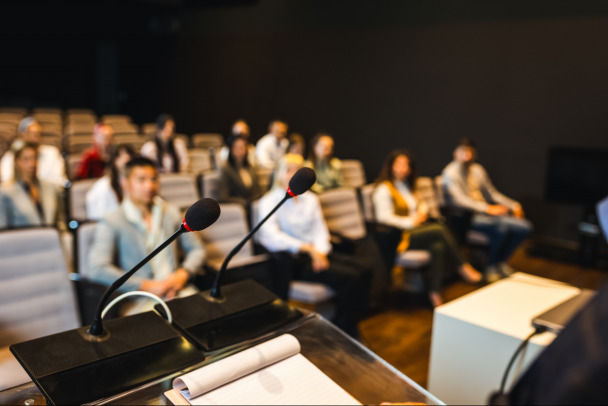 В Ивангороде на встрече с жителями обсудили вопросы теплоснабжения