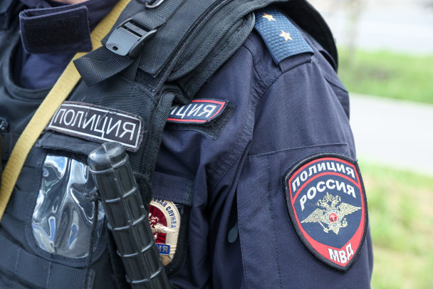 Огромную сеть продажи теневых банковских и SIM-карт нашли в Петербурге и Ленобласти