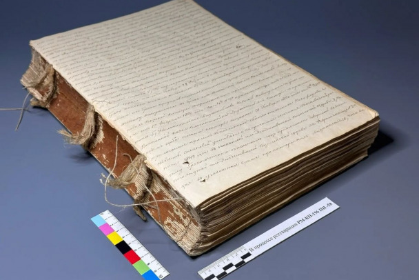 Реставраторы привели в порядок брачный обыск XIX века для музея Рождествено