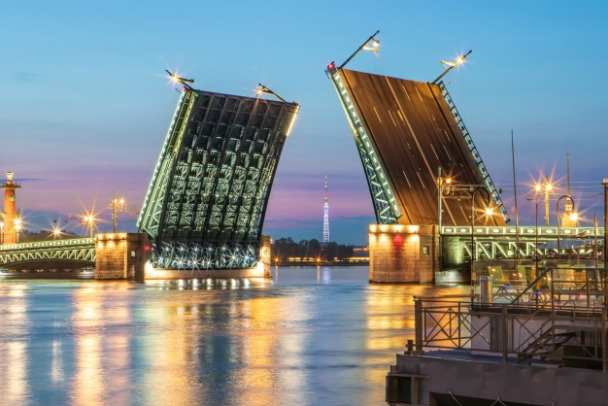 Теперь официально. В Петербурге стартует сезон разводных мостов