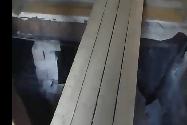 Дом в Ивангороде, где провалился пол, могут расселить