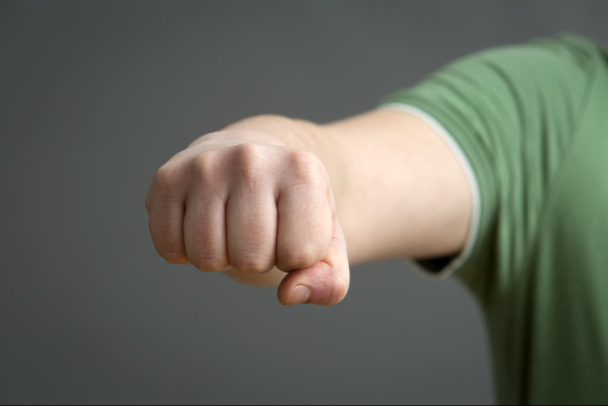 Полиция разбирается в конфликте с избиением подростка в Сосново