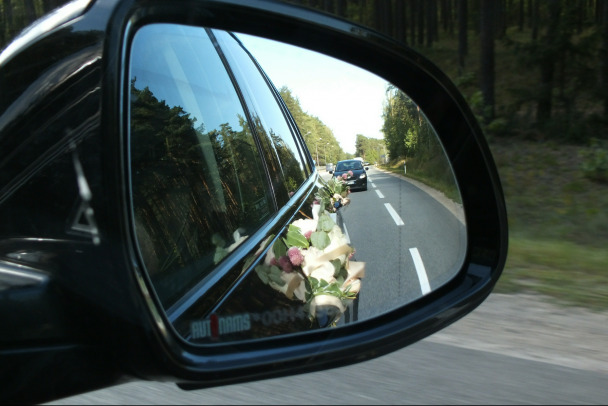 Житель Тюмени запомнит свадьбу в Петербурге штрафами