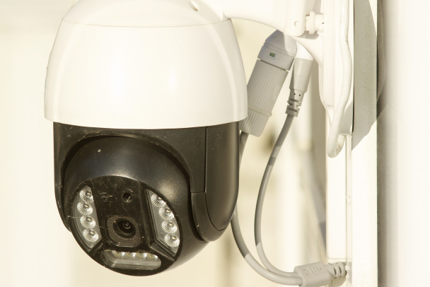 Камера сняла смертельную дуэль иностранца и человека из Твери в Свердлова