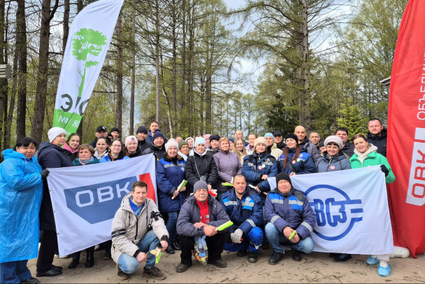 Работники ТВСЗ продолжили ЭКОмарафон на мемориале и улицах города