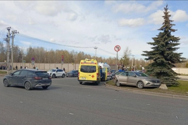 В Петербурге машина скорой помощи попала в ДТП. Четверо пострадали
