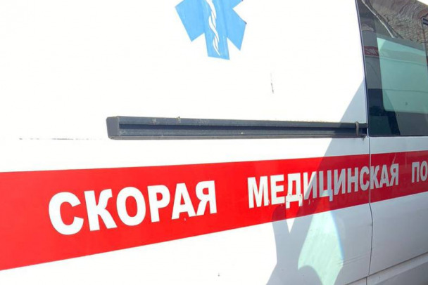 Маленький ребенок хлебнул из бутылки с наркотиками в Янино