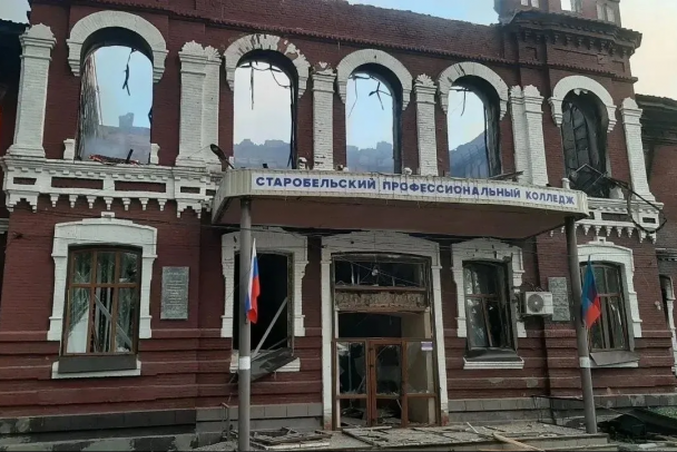 Губернатор Ленобласти выразил сочувствие семьям погибших в Старобельске