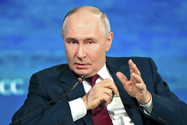 Ударили по Угольной гавани. Путин прокомментировал удары БПЛА по Петербургу