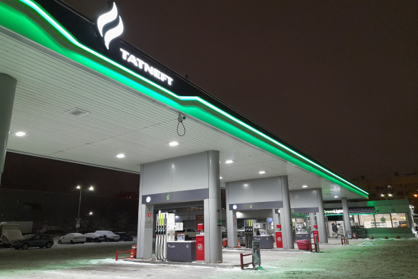 Ограничения на продажу топлива на АЗС Татнефть дошли до Воронежа, Липецка, Самары