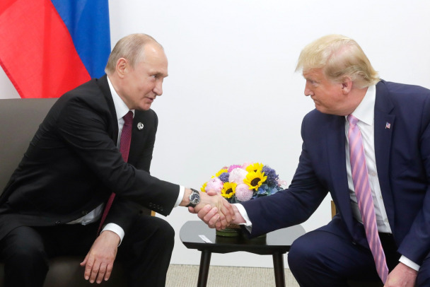 Пескова спросили о возможном визите Трампа в Петербург и Эрмитаж