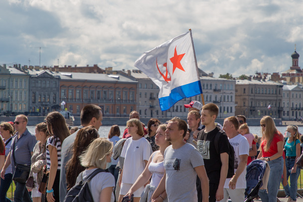 В Петербурге и Ленобласти в день ВМФ тепло и сухо