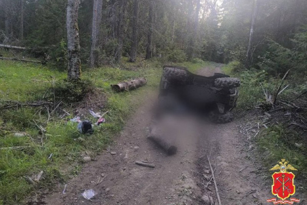 У деревни Бережок опрокинулся квадроцикл. Погиб пассажир