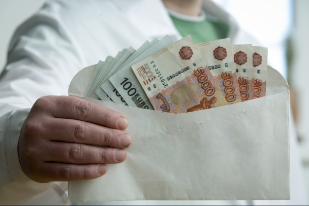 Квадратная схема. Земля в Токсово забрала замглавы администрации плюс риелтора